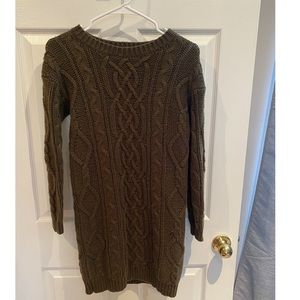Wool olive Sweater